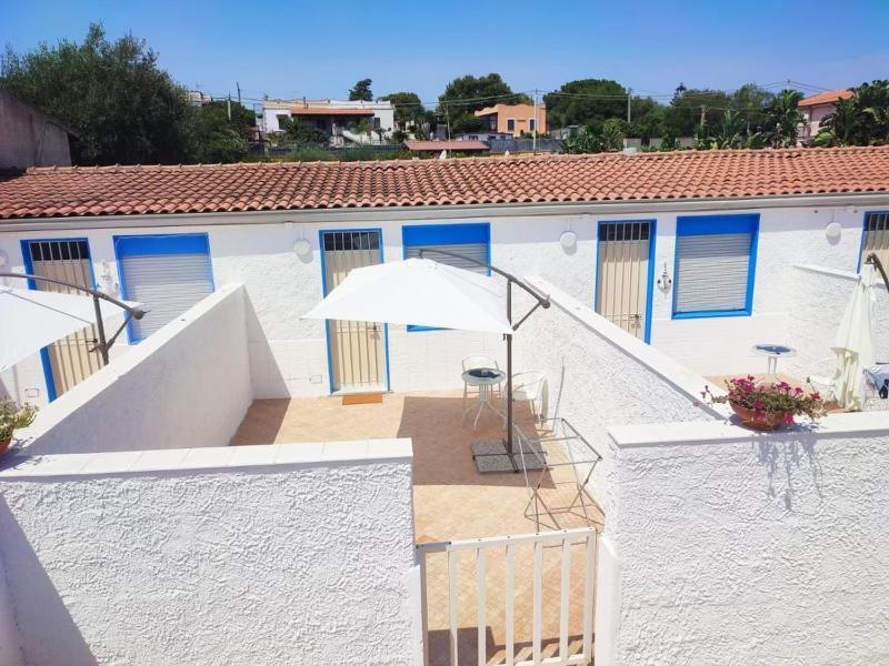 Al Meriggio Apartments Brucoli Exterior photo
